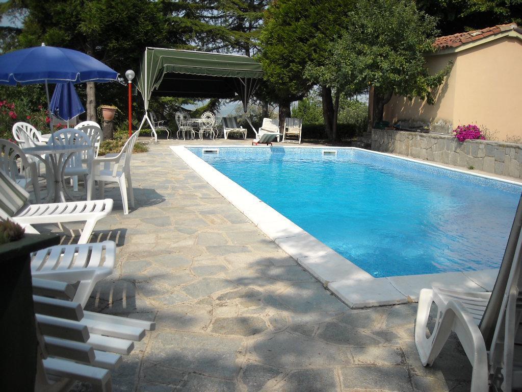 Albergotto Natalina Grazzano Badoglio Buitenkant foto