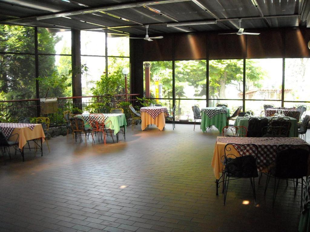 Albergotto Natalina Grazzano Badoglio Buitenkant foto